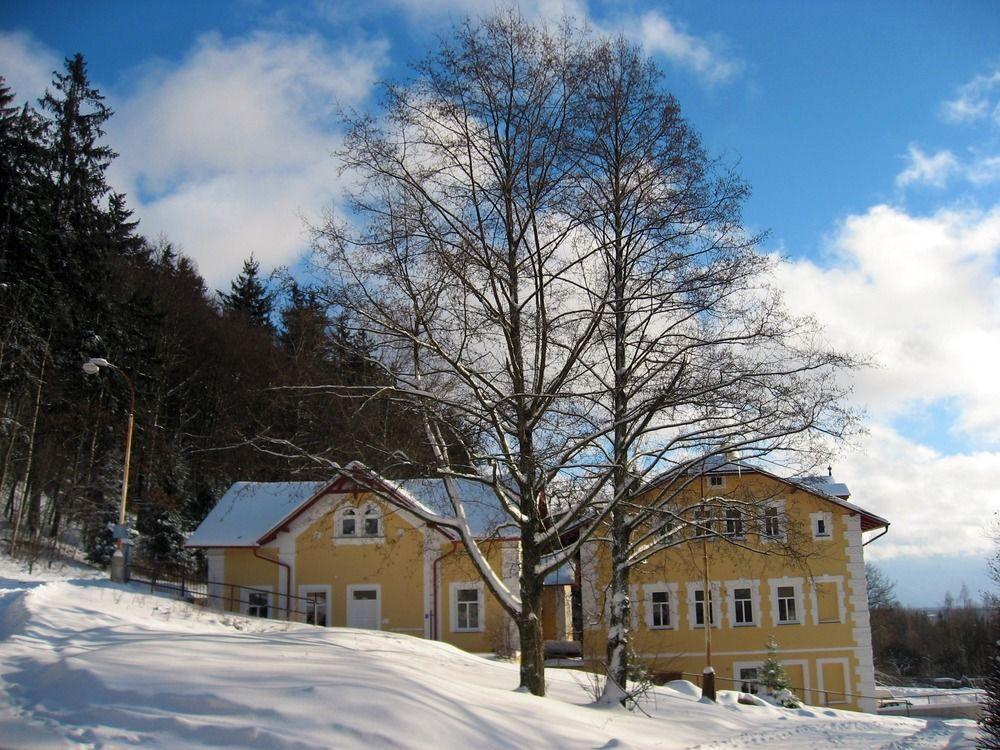 Boutique Hotel Swisshouse Mariánské Lázně Eksteriør bilde
